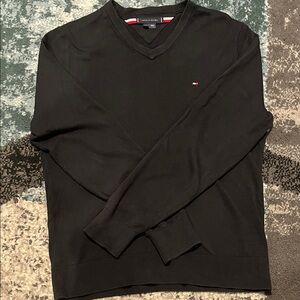 Tommy Hilfiger Men's Dark V-Neck Sweater